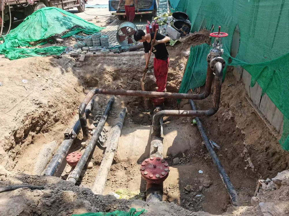 长输管道（长距离输送管道）带压封堵技术